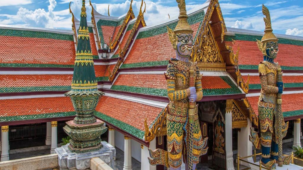 Bangkok Grand Palace Emerald Buddha and Museum Siam